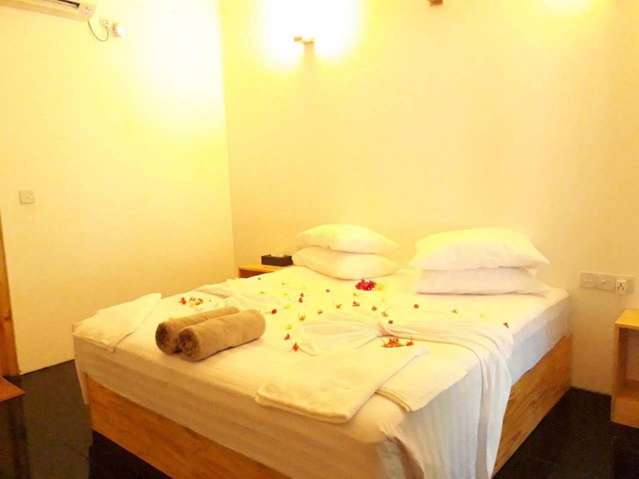 Thoddoo Beach Holiday 외부 사진
